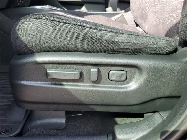 used 2022 Honda Pilot car, priced at $31,500