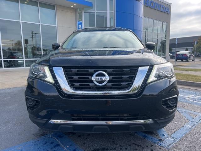 used 2020 Nissan Pathfinder car, priced at $18,250