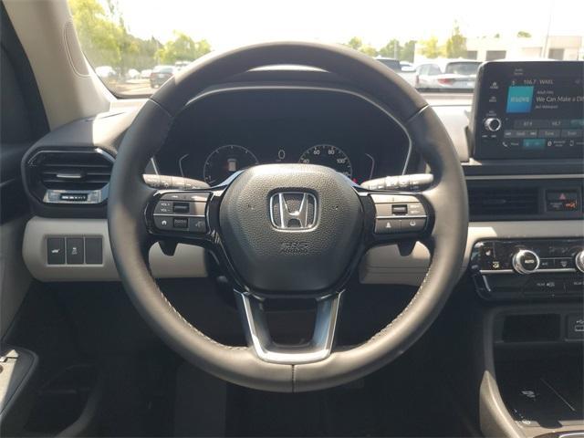 new 2025 Honda Pilot car, priced at $48,985
