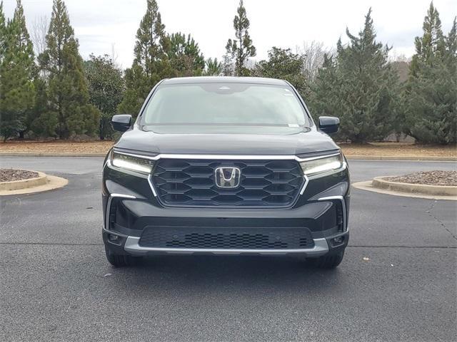 new 2025 Honda Pilot car, priced at $44,895