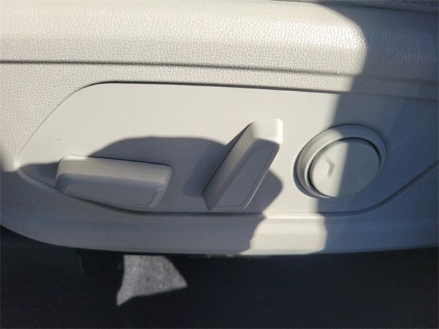 used 2022 Kia Sorento car, priced at $24,850