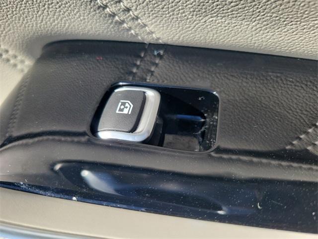 used 2022 Kia Sorento car, priced at $24,850