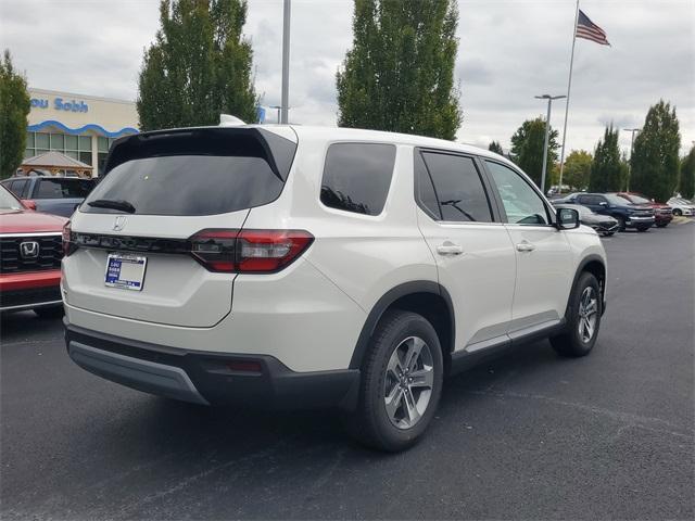 new 2025 Honda Pilot car, priced at $48,280