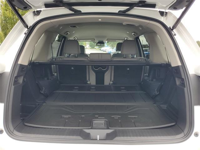 new 2025 Honda Pilot car, priced at $48,280