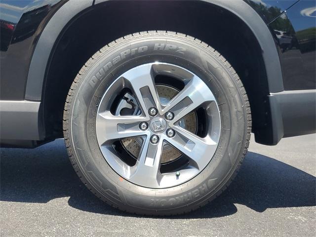 new 2025 Honda Pilot car, priced at $45,680
