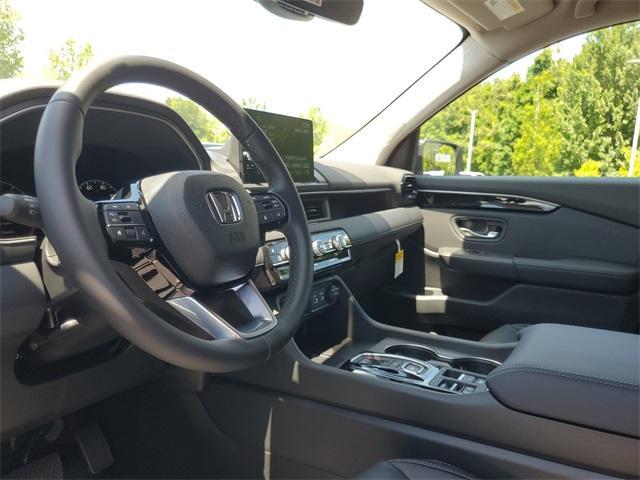 new 2025 Honda Pilot car, priced at $45,680