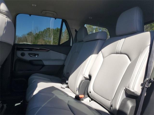new 2025 Honda Pilot car, priced at $49,405