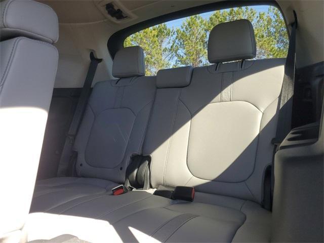 new 2025 Honda Pilot car, priced at $49,405