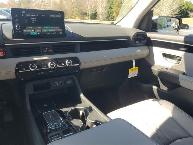 new 2025 Honda Pilot car, priced at $49,405