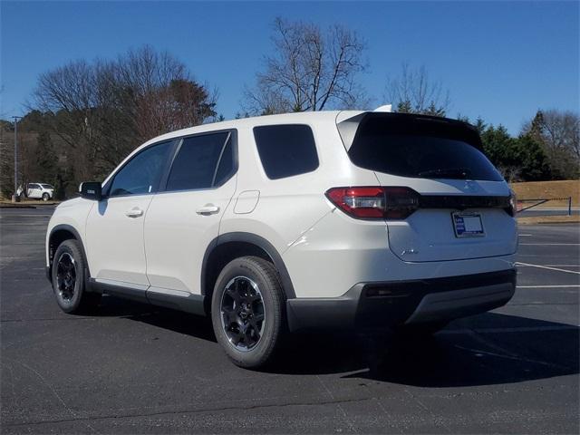 new 2025 Honda Pilot car, priced at $49,405