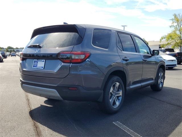 new 2025 Honda Pilot car, priced at $46,695