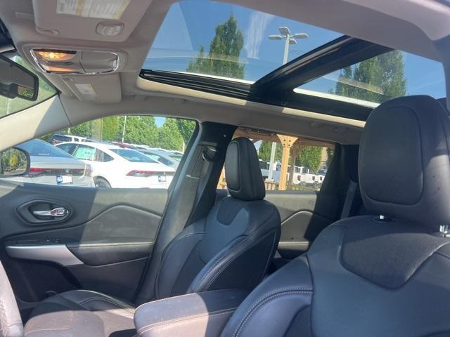 used 2018 Jeep Cherokee car, priced at $15,950