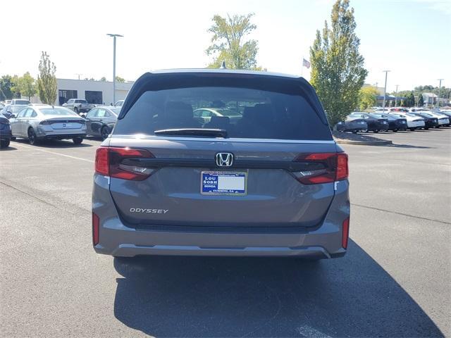 new 2026 Honda Odyssey car, priced at $44,290