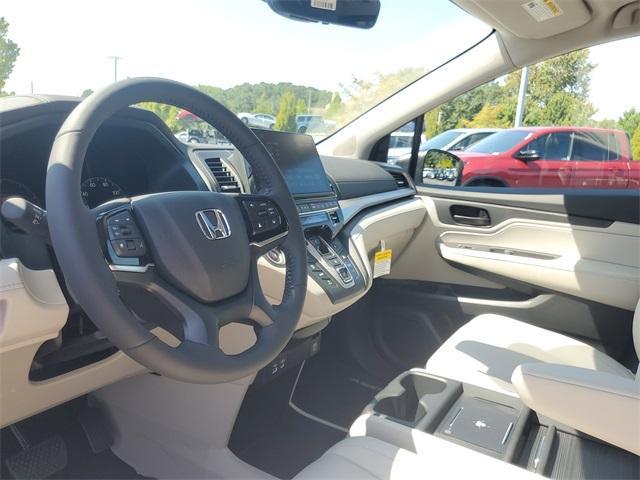 new 2026 Honda Odyssey car, priced at $44,290