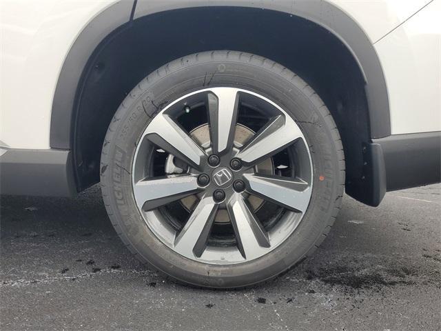 new 2025 Honda Pilot car, priced at $49,405