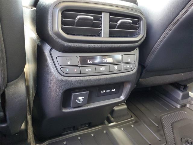 new 2025 Honda Pilot car, priced at $54,985