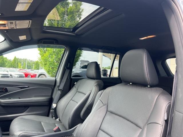 used 2023 Honda Passport car, priced at $39,000