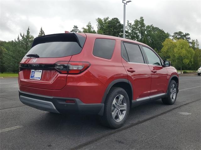 new 2025 Honda Pilot car, priced at $45,450