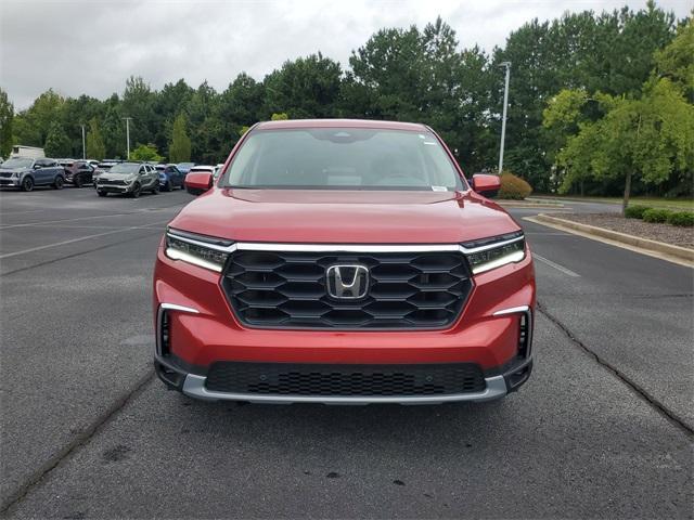 new 2025 Honda Pilot car, priced at $45,450