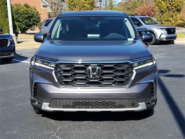 new 2025 Honda Pilot car, priced at $46,995