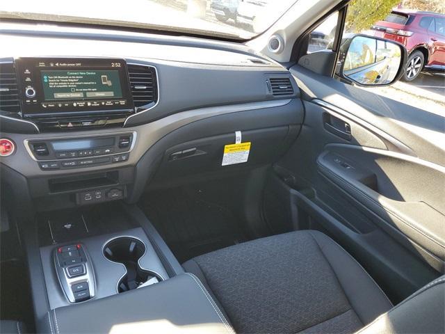 new 2025 Honda Ridgeline car, priced at $43,445