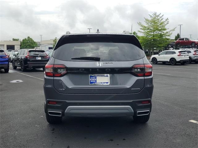 new 2025 Honda Pilot car, priced at $52,950