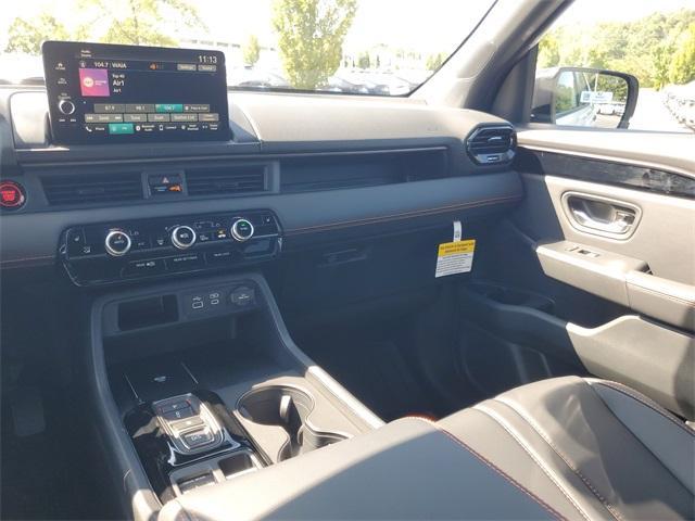 new 2025 Honda Pilot car, priced at $51,350