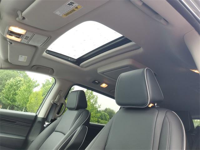 used 2025 Honda Odyssey car, priced at $43,500