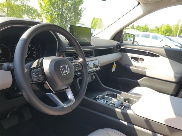 new 2025 Honda Pilot car, priced at $44,950