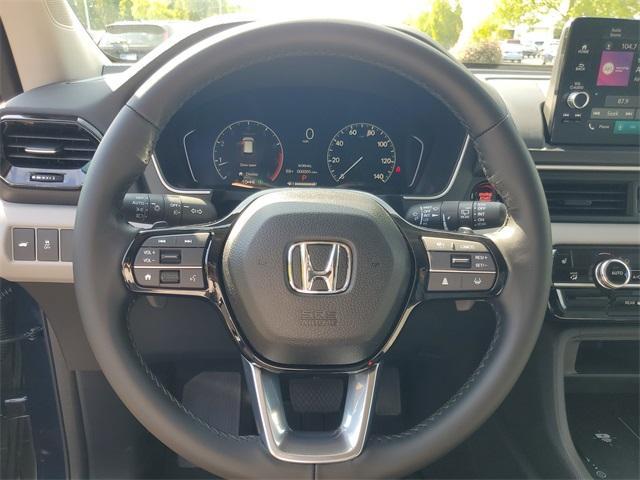 new 2025 Honda Pilot car, priced at $44,950