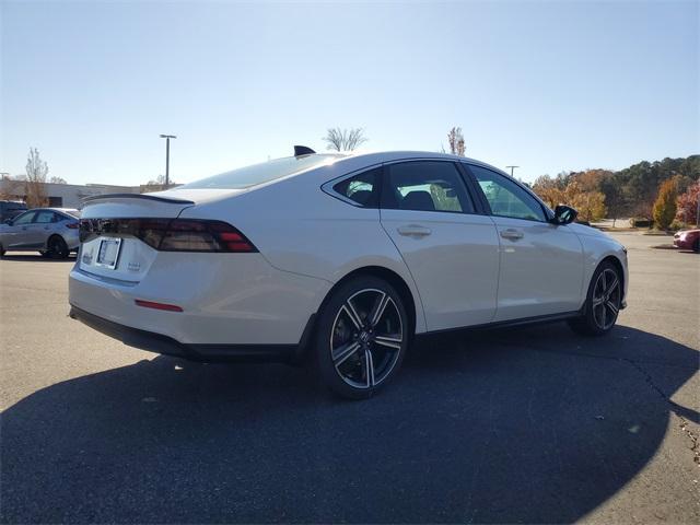 new 2025 Honda Accord Hybrid car, priced at $35,305