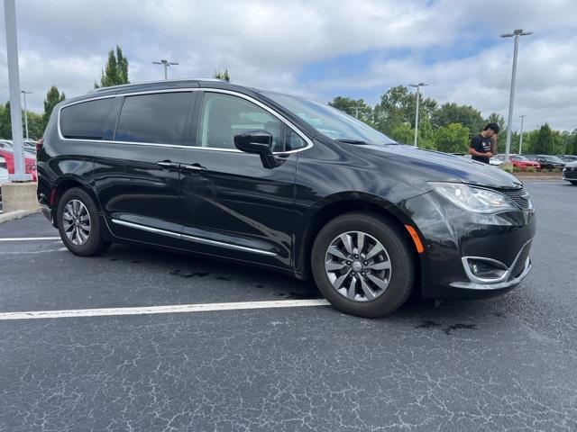 used 2020 Chrysler Pacifica car, priced at $20,000