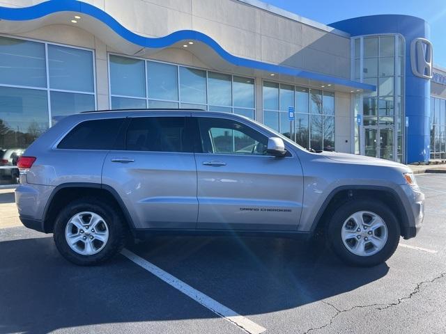 used 2016 Jeep Grand Cherokee car, priced at $17,500