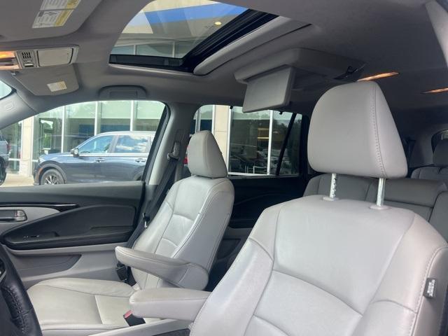 used 2021 Honda Pilot car, priced at $30,000