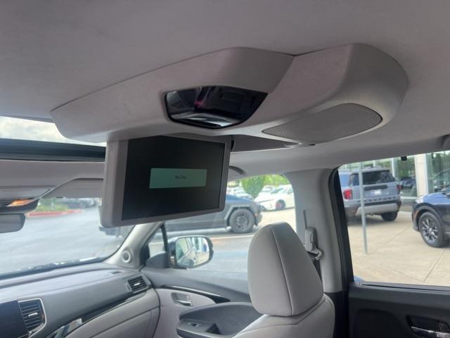 used 2021 Honda Pilot car, priced at $30,000