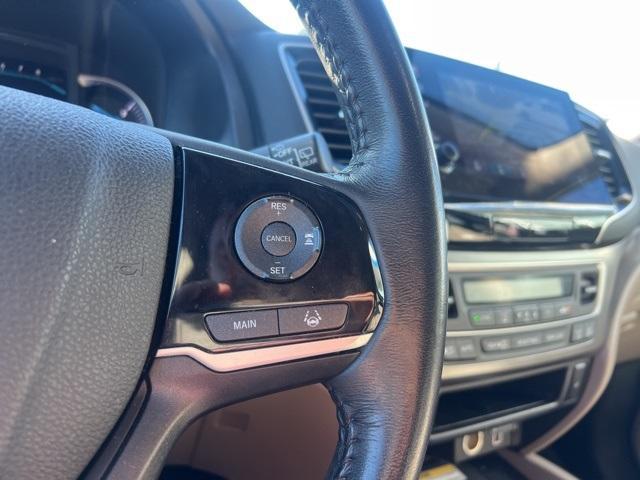 used 2022 Honda Pilot car, priced at $27,500
