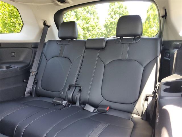 new 2025 Honda Pilot car, priced at $47,050