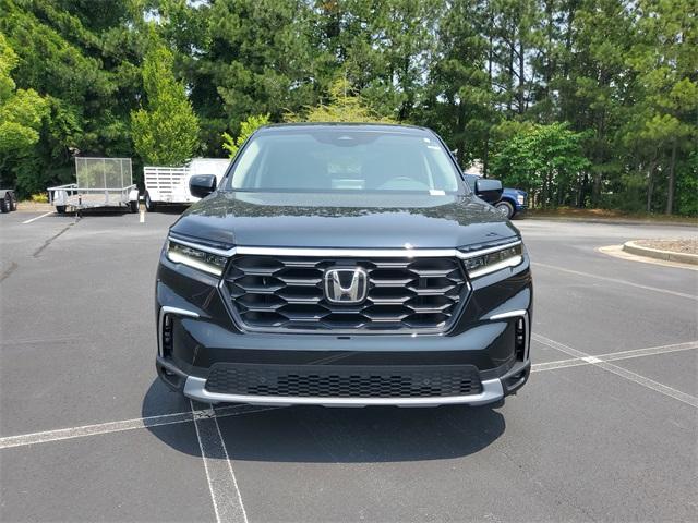 new 2025 Honda Pilot car, priced at $47,050
