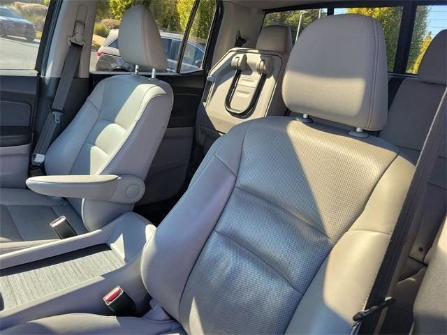 used 2019 Honda Ridgeline car, priced at $17,950