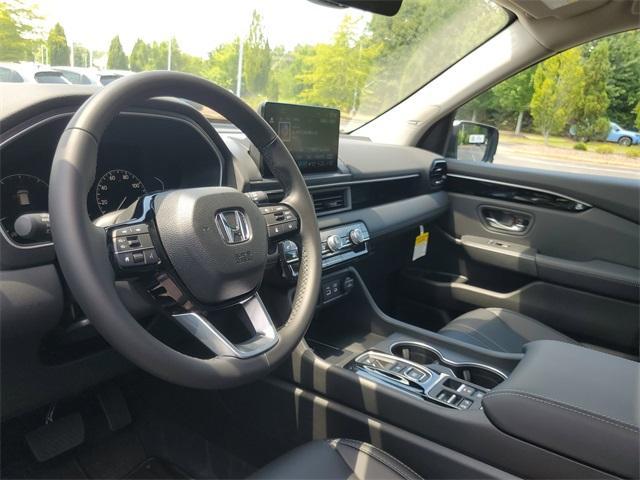 new 2025 Honda Pilot car, priced at $50,850