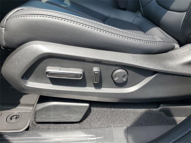 new 2025 Honda Pilot car, priced at $50,850