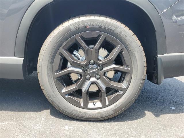 new 2025 Honda Pilot car, priced at $50,850