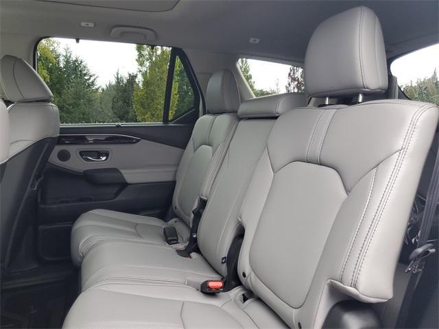 new 2025 Honda Pilot car, priced at $51,550