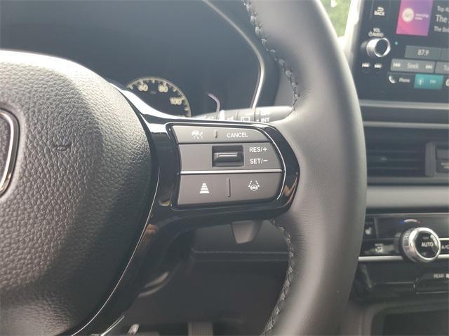 new 2025 Honda Pilot car, priced at $47,095