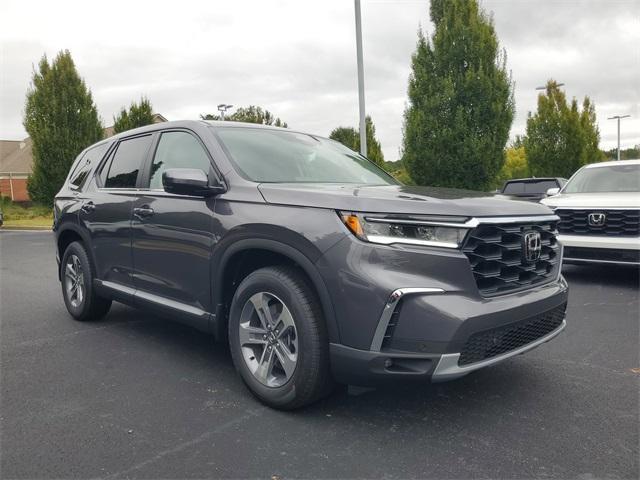 new 2025 Honda Pilot car, priced at $47,095