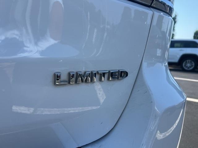 used 2014 Jeep Grand Cherokee car, priced at $12,500