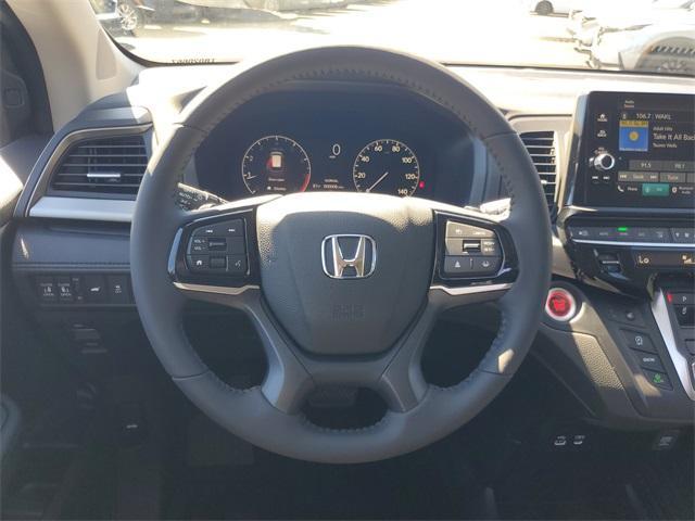 new 2026 Honda Odyssey car, priced at $44,290