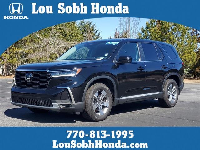 used 2025 Honda Pilot car, priced at $43,450