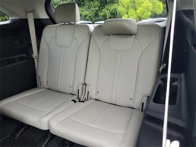 used 2024 Kia Sorento car, priced at $32,500