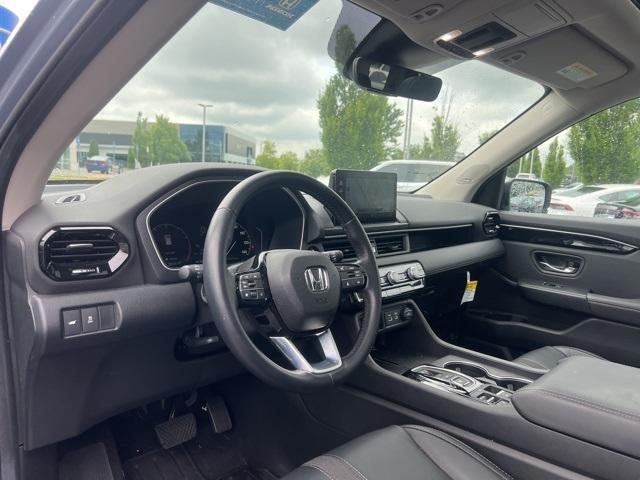 used 2025 Honda Pilot car, priced at $46,000